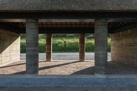 Den Talamh Meeting Point