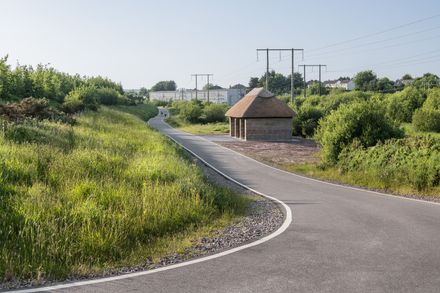 Den Talamh Meeting Point