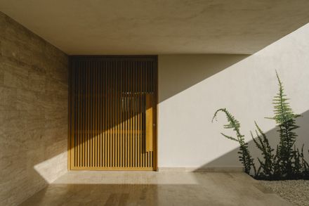 Flamboyanes 41 House