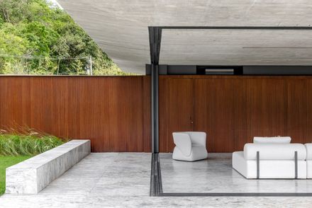 One-Wall House