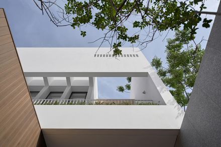 DOM House