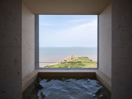 Lost Villa · Huanglong Island Lighthouse Hotel