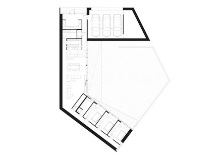 Lekeciu House