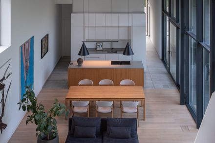 Lekeciu House