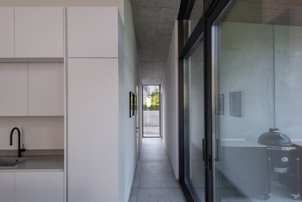 Lekeciu House