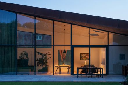 Lekeciu House