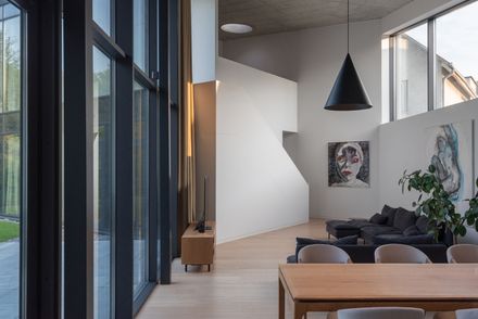 Lekeciu House