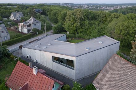Lekeciu House