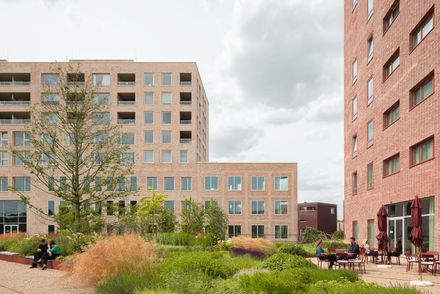 5Tracks Mixed-use District