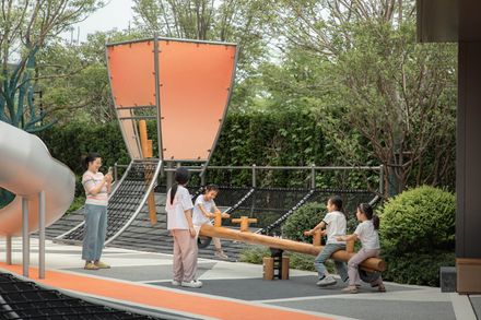 Traditional Chinese Aesthetic Children's Space Under Kongming Lantern