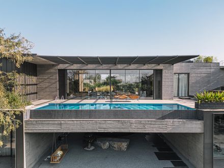 Link House