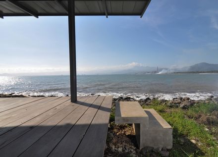 Omah Tanah House