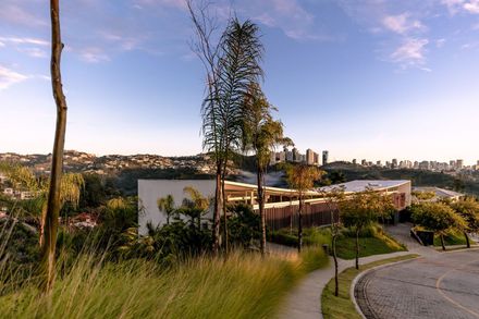 Linho House