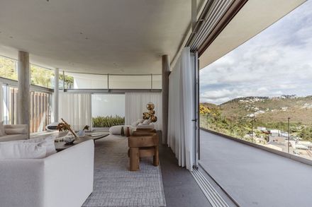 Linho House