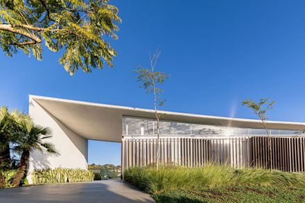 Linho House