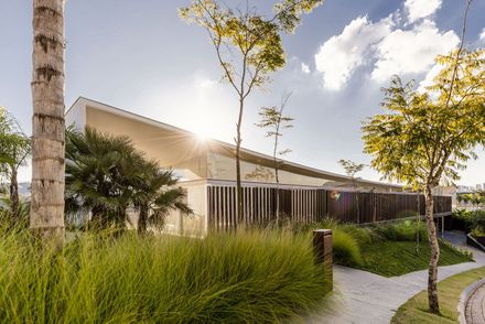 Linho House