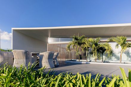 Linho House