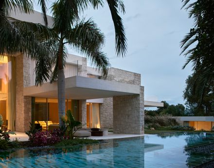 House Jacaranda