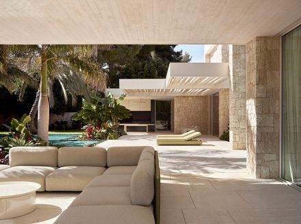 House Jacaranda