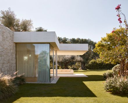House Jacaranda