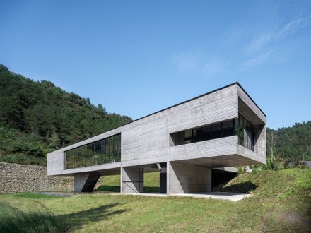Wudang Mountain Visitor Center