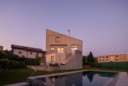 Swisshouse XL