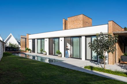 House Aura