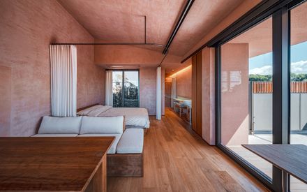 Stone Wall Stay House