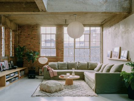 Earthrise Studio