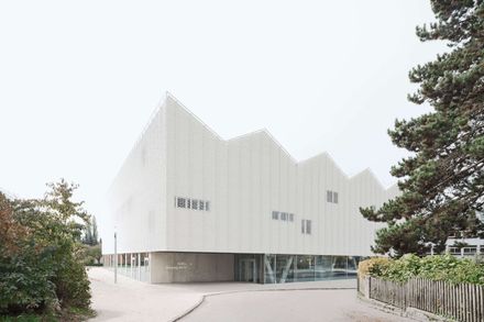 Sports Center For Überlingen School Campus