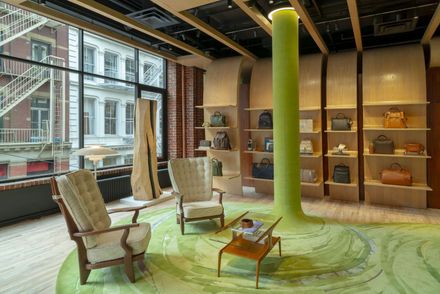 Longchamp Boutique