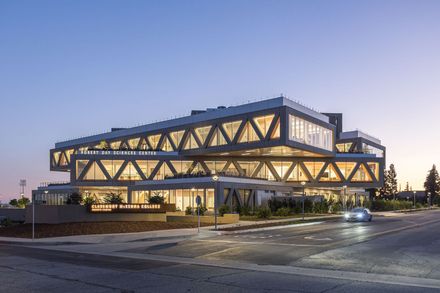 Claremont McKenna College Robert Day Sciences Center