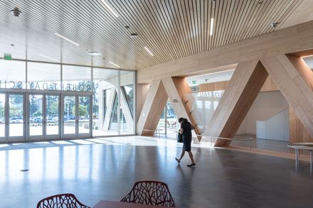 Claremont McKenna College Robert Day Sciences Center