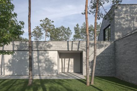 Multi-Unit House
