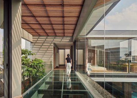 Atarashii House
