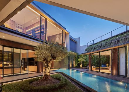 Atarashii House