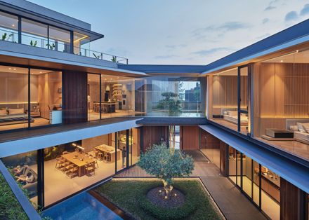 Atarashii House