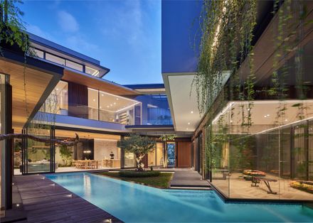 Atarashii House