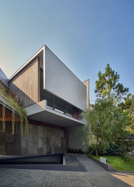 Atarashii House