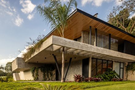 House 258