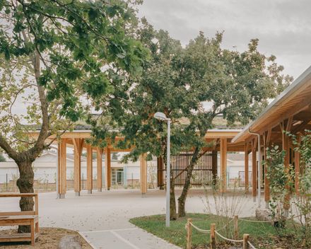 Elisabeth And Robert Badinter Elementary School