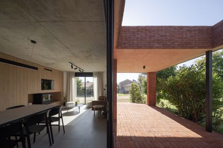pRoA House