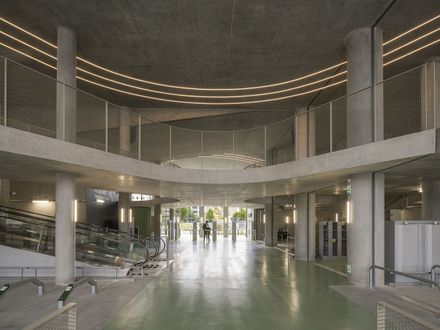 Multimodal Hub and Offices