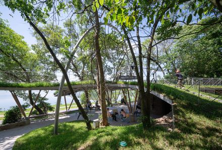 Five-Finger Pavilion