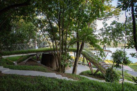 Five-Finger Pavilion