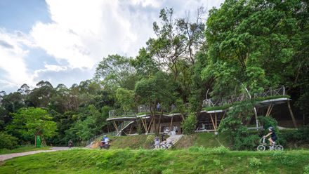 Five-Finger Pavilion