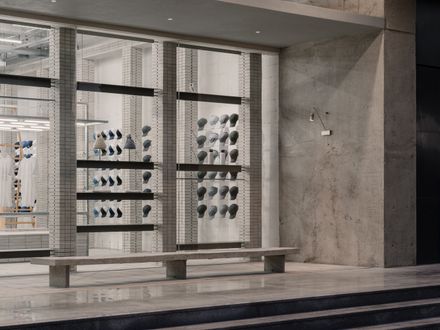 HumCustom Factory Exhibition Hall