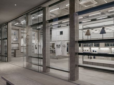 HumCustom Factory Exhibition Hall