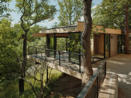 Pavilion In The Oaks