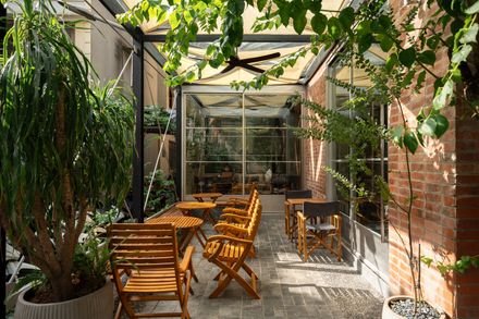 Fours Bakery Signature